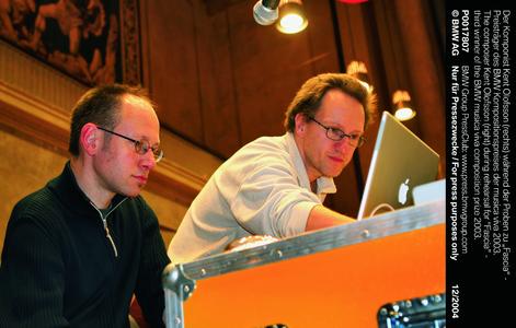 Der Komponist Kent Olofsson (rechts) während der Proben zu "Fascia" - Preisträger des BMW Kompositionspreises der musica viva 2003