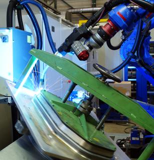 In höchster Präzision fördert der Frontpull 7 auch "schwierige" Schweißdrähte beim automatisierten Lichtbogenschweißen und -löten