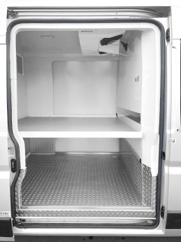 2021-05+Winter+Kuehlfahrzeuge_PR+flexible+Kuhltransporter_2+Schiebetüren_2+Kammern+40765_4.jpg