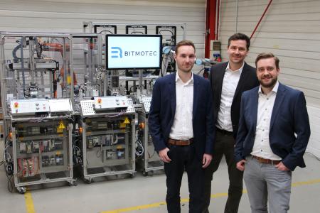 Die Gründer: Christian Just, Dr. Florian Podszus und André Heinke (von links nach rechts) im Institut für Integrierte Produktion Hannover (IPH) gGmbH, wo ihre Geschäftsidee entstand (Quelle: IPH)