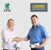 Klaus Baldig und Marko Tiainen sind überzeugt: Die Kooperation der GeBE Elektronik und Feinwerktechnik und UPM Adhesive Materials eröffnet künftig eine Menge neuer Chancen im Print & Apply Markt. Klaus Baldig und Marko Tiainen sind überzeugt: Die Kooperation der GeBE Elektronik und Feinwerktechnik und UPM Adhesive Materials eröffnet künftig eine Menge neuer Chancen im Print & Apply Markt.