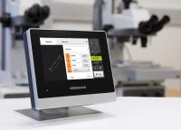 Dank der kontextsensitiven Anzeige von Funktionen und Elementen bleibt der kompakte 7-Zoll-Touchscreen übersichtlich und leicht zu bedienen