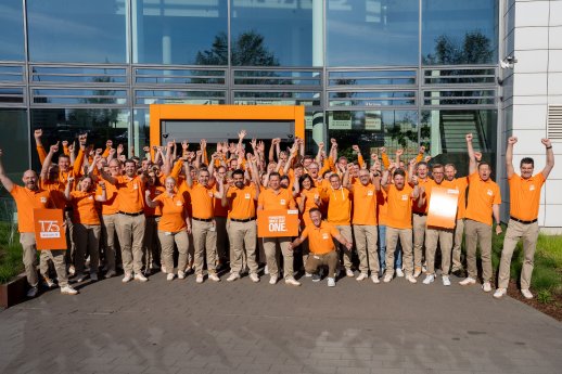 Orange Weeks Team 2025_Weidmüller.jpg