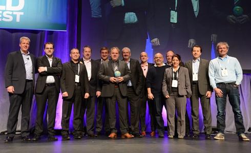 Die Westcon Group wurde anlässlich der Global Partner Conference von Juniper Networks als "EMEA Distributor of the Year" ausgezeichnet. Für Westcon Security Deutschland nahm General Manager Robert Jung (4. v. r.) den Award entgegen