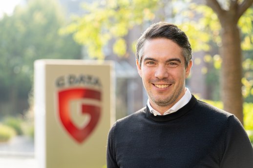 Nikolas Schran - Vice President Sales & Marketing.jpg