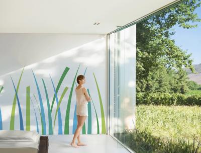 Auf der BAU 2017 präsentiert wurde auch die neue Produktlinie CapaGeo. Die Bindemittel der Lacke, Lasuren und Innendispersionen werden zu 100 Prozent aus nachwachsenden Rohstoffen generiert (Foto: Caparol Farben Lacke Bautenschutz)