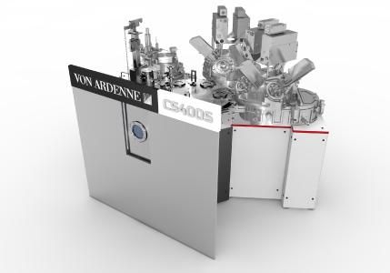 VON ARDENNE Cluster-Sputter-System CS400S für das Kompetenzzentrum Nanosystemtechnik an der Christian-Albrechts-Universität zu Kiel. Bild: © VON ARDENNE Corporate Archive