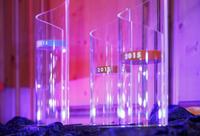 Anfang März 2015 zeichnete die ACE Stoßdämpfer GmbH zum vierten Mal die besten Vertriebspartner mit diesen aus Acrylglas gefertigten Trophäen, den ACE Awards, aus  / Bildnachweise: ACE Stoßdämpfer GmbH und MAXXCAMP GmbH