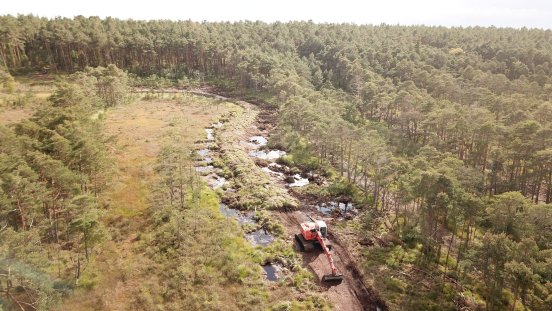 Baggerarbeiten im Otternhagener Moor_Foto Marcel Hollenbach.JPG
