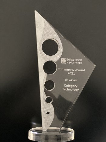 Community-Award-IMG_8213.jpg