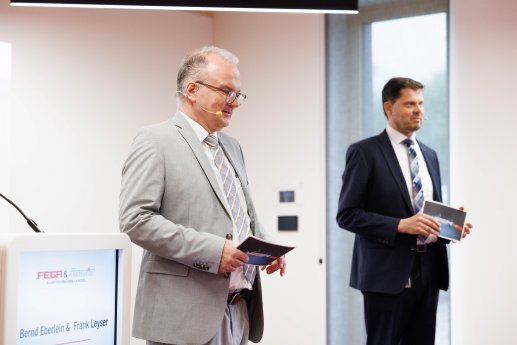 Bernd Eberlein und Frank Leyser haben für FEGA & Schmitt am Wirtschaftsstandort Ansbach ein zeit.jpg