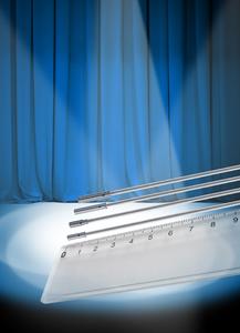Die neuen induktiven Ganzmetallsensoren der Baureihe Full Inox Miniature von Contrinex sind die kleinsten voll integrierten induktiven Sensoren auf dem Markt