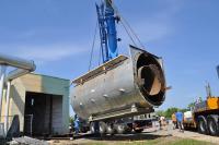 Im Heizkraftwerk Kamenz wird der alte ca. 80 t schwere Braunkohlebrennstaubkessel ausgebaut (Bild: YADOS GmbH)