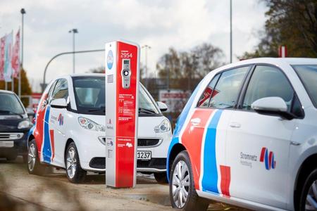 Öffentliche Ladesäulen von Stromnetz Hamburg im neuen Design, die an immer mehr Standorten in Hamburg zu finden sind