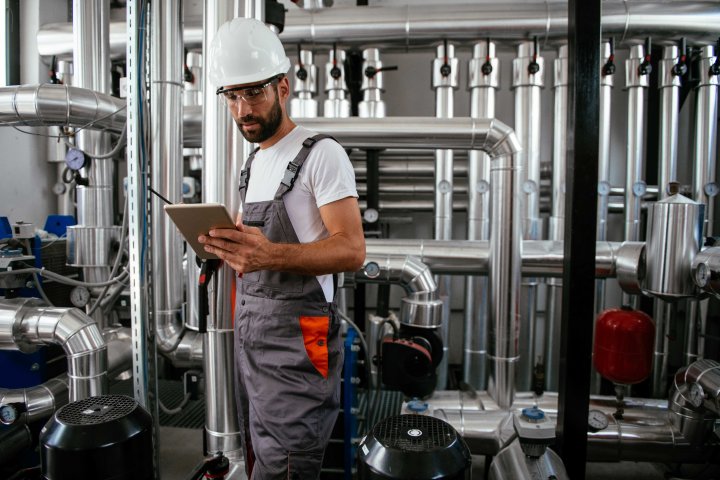 Schneider Electric erweitert zuverlässiges, effizientes und innovatives Altivar Sanftanlasser-Programm für optimiertes Motormanagement in digitalisier