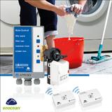 Ein wenig Wasser kann nicht schaden – jedoch ist ein großer kapitaler Wasserschaden zumeist mit viel Ärger, Arbeit und Kosten verbunden. Fürs Einfamilienhaus gibt es jetzt von AFRISO mit dem Starterset WASSER ein komplettes System, um unerwünschten Wasserschäden vorzubeugen (Foto: AFRISO)