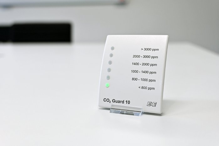CO2-Guard-Tischaufsteller_300dpi_RGB.jpg
