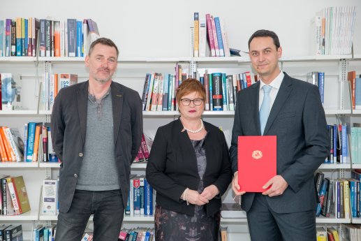 2018-063pe-ErnennungJMielebacher_Foto2.jpg