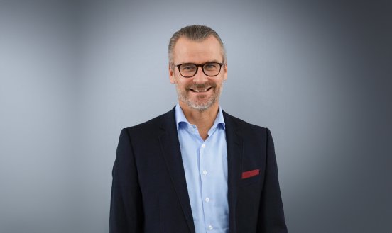 Foto_Peter Hackel quer press.png