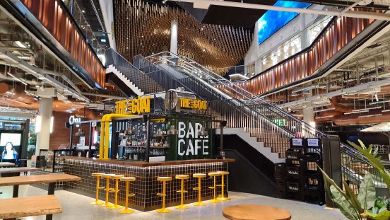 Westfield-Food-Court mit SAA-und Hintergrundbeschallung.jpg