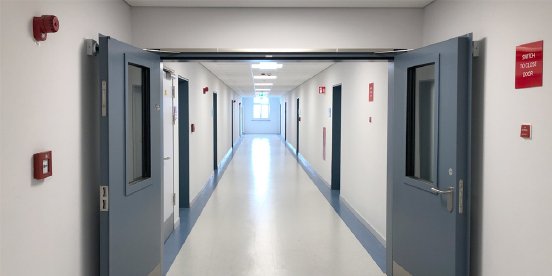 Brandschutztür_Krankenhaus_1000x500.jpg