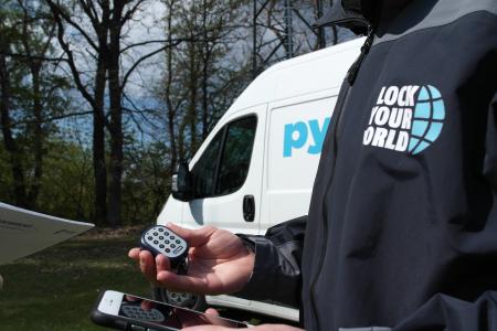 Hochsichere Zugangskontrolle im Outdoorbereich mit pylocx gewährleistet