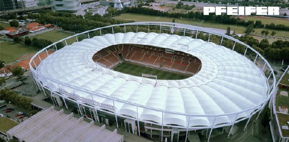 Ausschnitt aus dem neuen Projektfilm über den Umbau des Stadiondachs der Mercedes-Benz Arena in Stuttgart