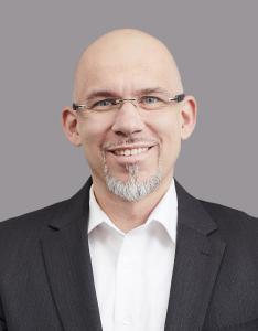 “Our goal is for device data to be available 100-per-cent digitally, thus providing the ideal foundation for highly efficient engineering,” says Eplan Director Cloud Business Master Data Timm Hauschke / Picture: Eplan GmbH & Co. KG