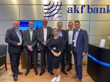 Das_Team_der_akf_industriefinanz_in_Stuttgart_Quelle_akf_bank.jpg