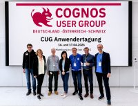 Der CUG-Vorstand mit dem Team der TK in Hamburg zusammen mit Rachel Su und Greg McDonald vom IBM Produktmanagement für Cognos Analytics