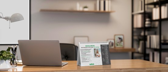 Mockup_Tischkalender_2.jpg