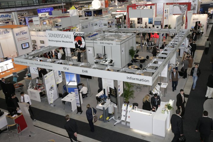 hallenuberblick 2.jpg