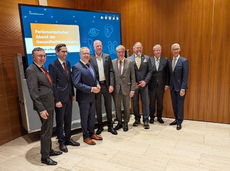 Pressebild_Parl. Abend Gesundheitshandwerke 2025.jpg