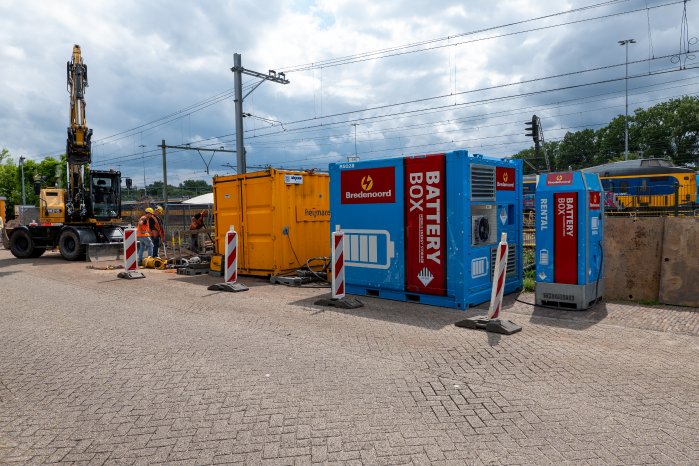 Bredenoord Battery Box 30 & Battery Box 300.jpg