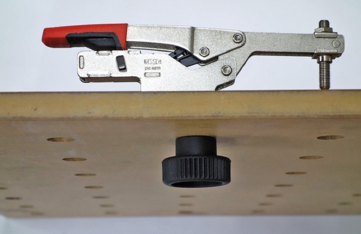 BESSEY-1-Adapter-with-toggle-clamp-on-multifunction-table.jpg
