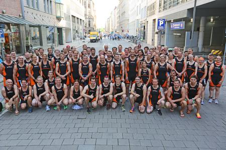 Starkes Team - STILL startet mit 74 Teilnehmern beim Hamburg Triathlon / Foto: STILL GmbH