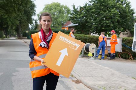 Mit ihrem Einsatz für den geförderten Breitbandausbau im Landkreis Ludwigslust-Parchim gehört die WEMACOM Breitband GmbH zu den drei Finalisten der European Broadband Awards 2019. Damit ebnet das Unternehmen für seine Kunden den Weg zur digitalen Zukunft. Foto: WEMAG/Stephan Rudolph-Kramer