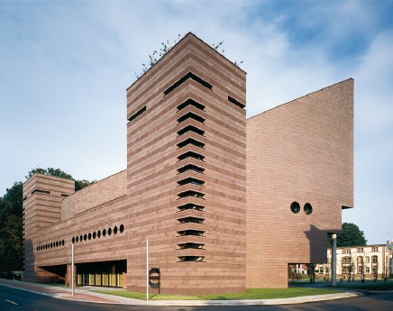 20260911_HARTING_Botta-Bau_feiert_25_Jahre_architektonische_Strahlkraft_in_Minden.jpg