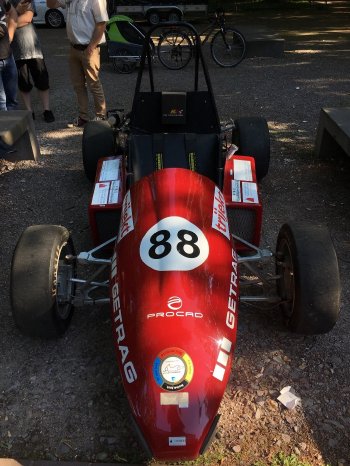 PROCAD ist Gold Sponsor des Formula Student Teams High Speed Karlsruhe. Foto Procad.jpg