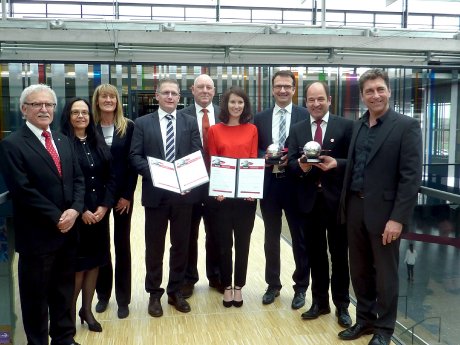 Gruppenfoto_Preisverleihung des Kompetenzpreises Baden-Württemberg.jpg