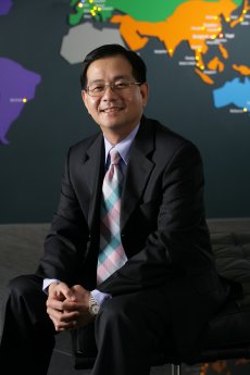 Photo Alex Lin, MD Advantech Europe.JPG