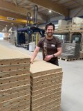 Michael Weihele, Geschäftsführer von naturbo „Wir wollen zeigen, dass nachhaltiges Bauen praktisch, bezahlbar und nachweisbar sein kann. Wenn ein Baustoff nicht nur gut fürs Raumklima ist, sondern gleichzeitig CO₂ speichert, wird der Innenausbau zu einem aktiven Beitrag für klimabewusstes Bauen.“