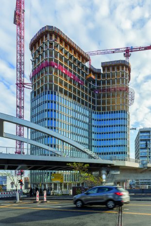 03_PERI_Buerohochhaus Upbeat Berlin.jpg