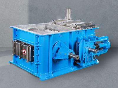 Three identically constructed Vacupress systems will go into operation in Asia in Mid 2020. Used to compact and deaerate silicic acid, the Vacupress systems achieve clear economic advantages in terms of reducing storage and transport costs