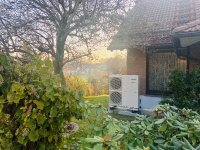 Panasonic Luft-Wasser-Wärmepumpe Außengerät © iKratos