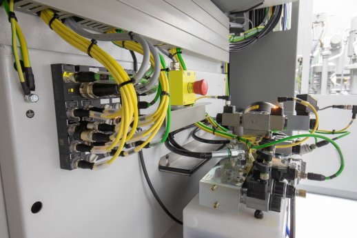 Cube67 in den Maschinen der Hermle AG (6).jpg