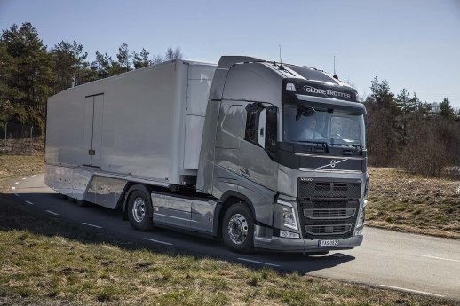 1_Fuel & aerodynamics optimized Volvo FH.jpg