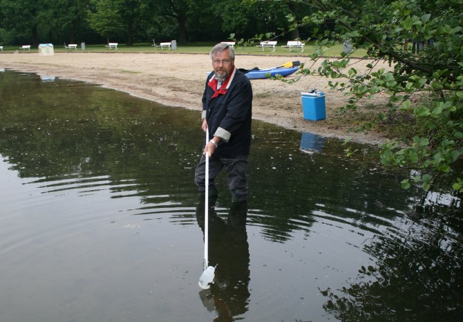 Wasserprobe Strandbad Hemmingen 1.jpg