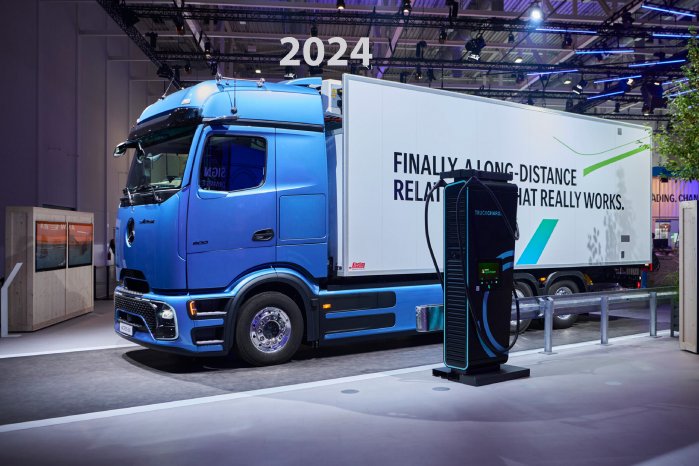 2024_IAA eActros2.jpg