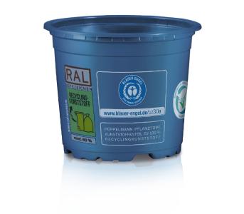 Pöppelmann TEKU®: Umweltsiegel Blauer Engel für Spritzguss-Pflanztöpfe und Inline-Pflanztöpfe der Kategorie Circular360 in vielen Trendfarben sowie viele Marketing-, Verkaufs-, Transport- und Kulturtrays der Kategorie PCR Recyclable